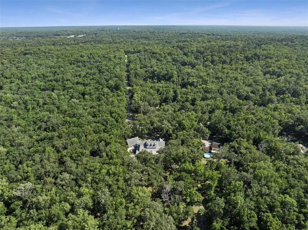 Photo of 21033 VIOLET ROAD