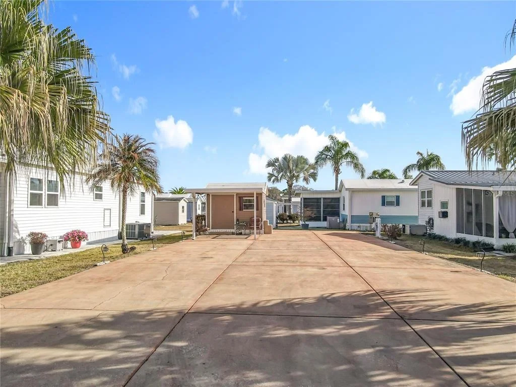 Photo of 450 PINE LOOP