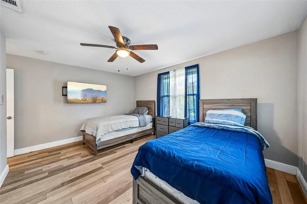 Photo of 520 FAIRFAX LANE