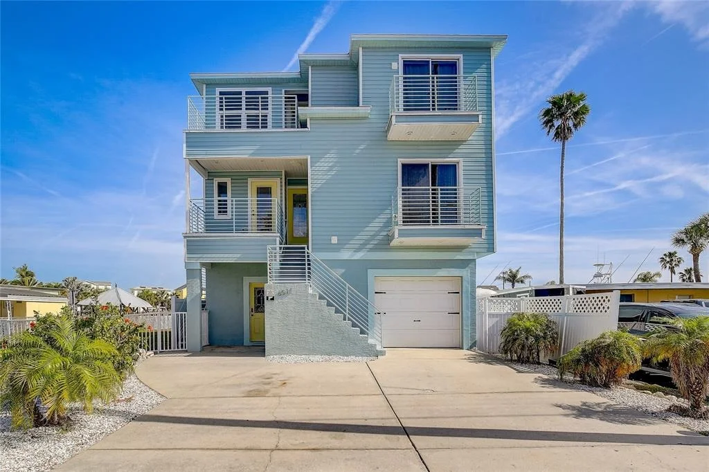 Photo of 6511 CLARK STREET