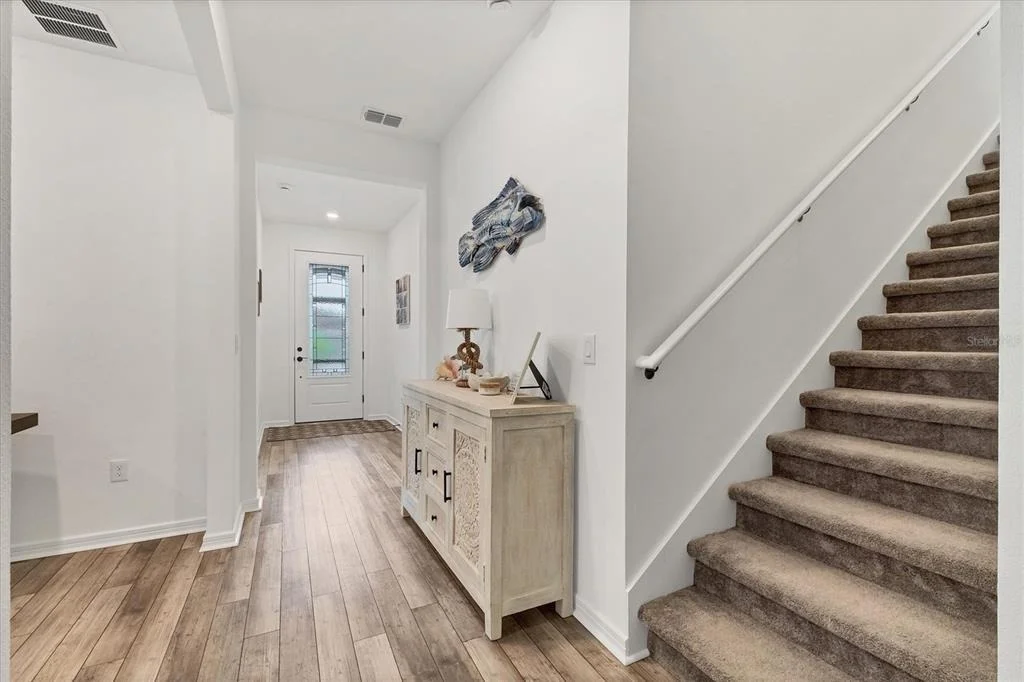 Photo of 10622 WYNWARD WAY