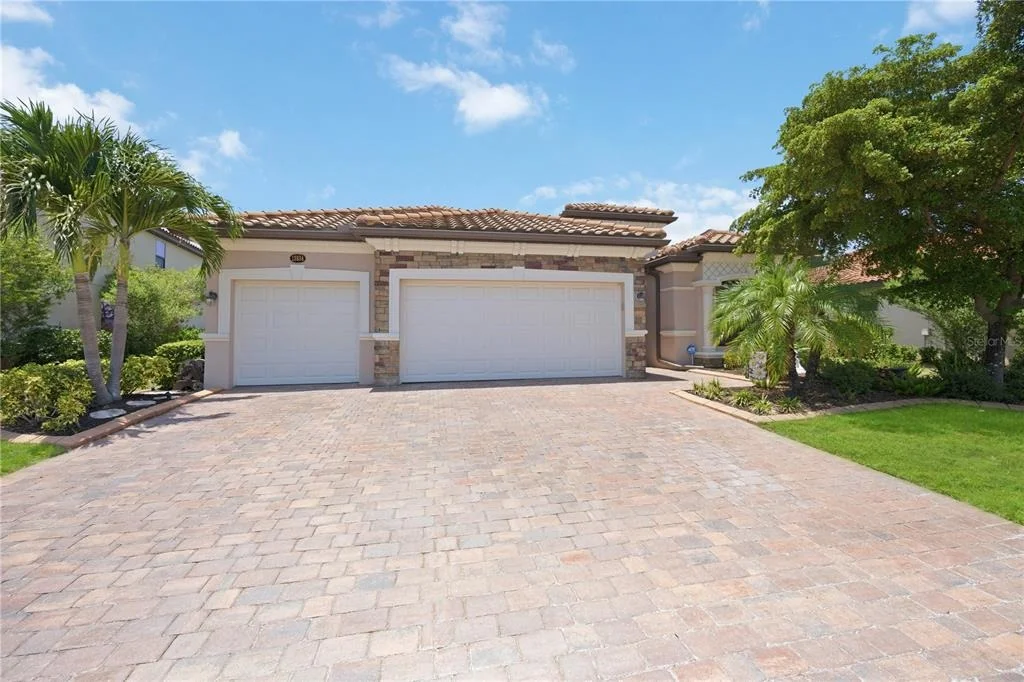 Photo of 13834 VANCANZA DRIVE