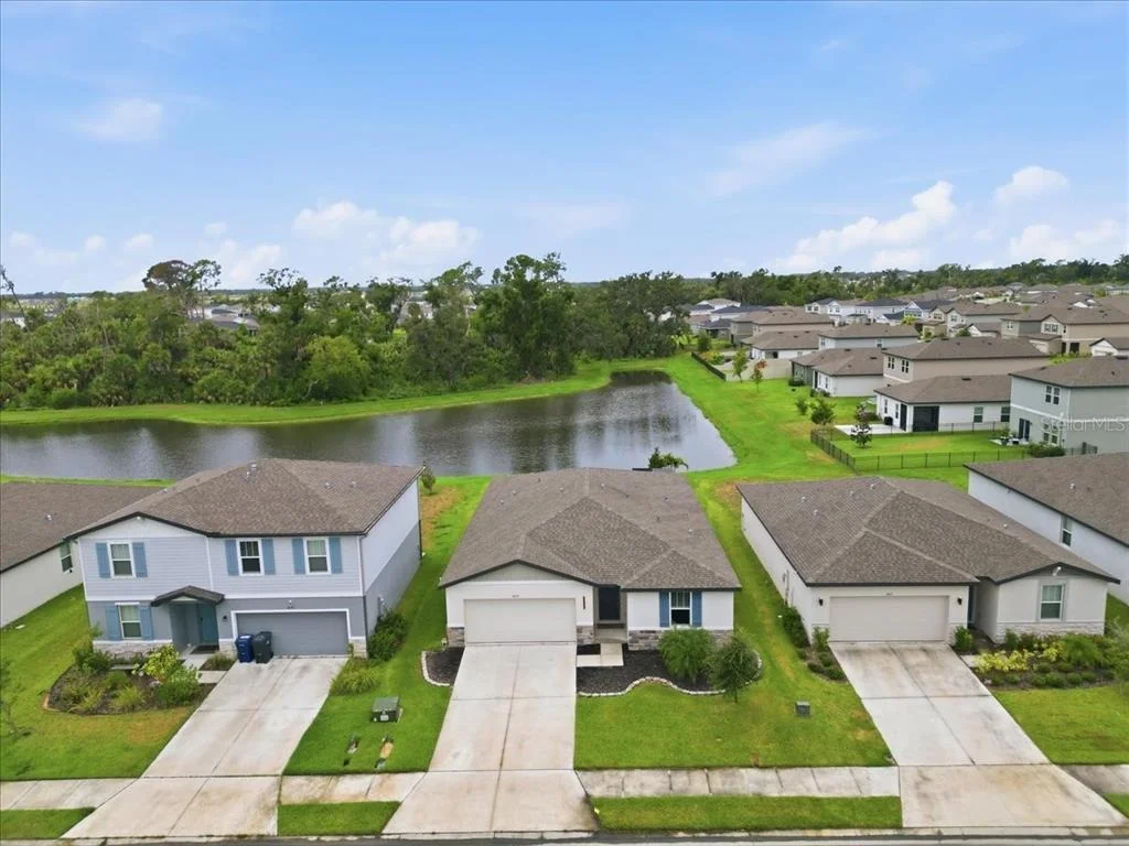 Photo of 10119 DAYBREAK GLEN