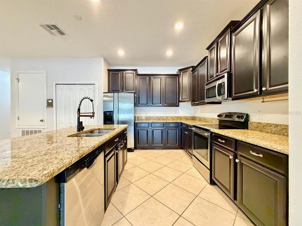 Photo of 1185 SEBURN ROAD