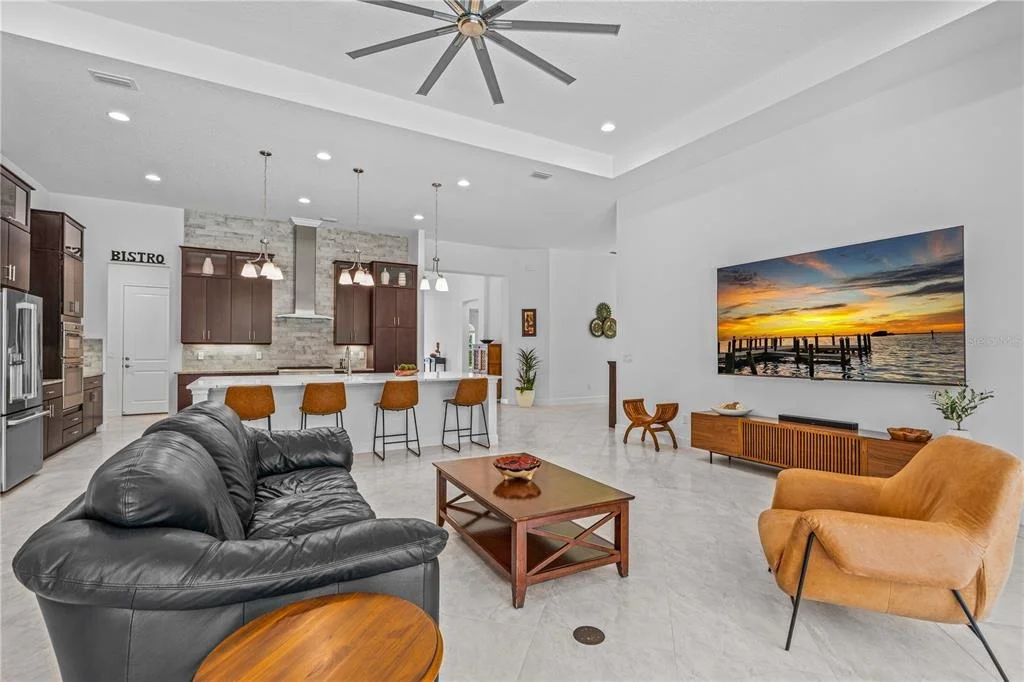 Photo of 214 ASHWOOD COURT
