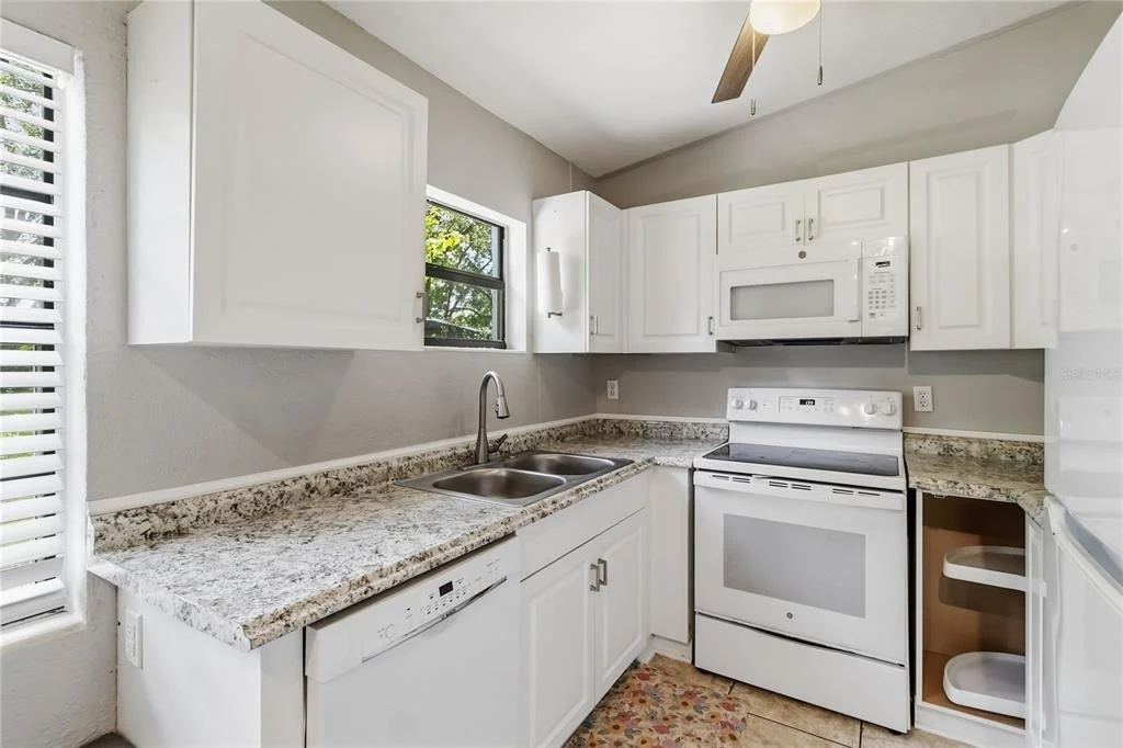 Photo of 507 BEVERLY AVENUE