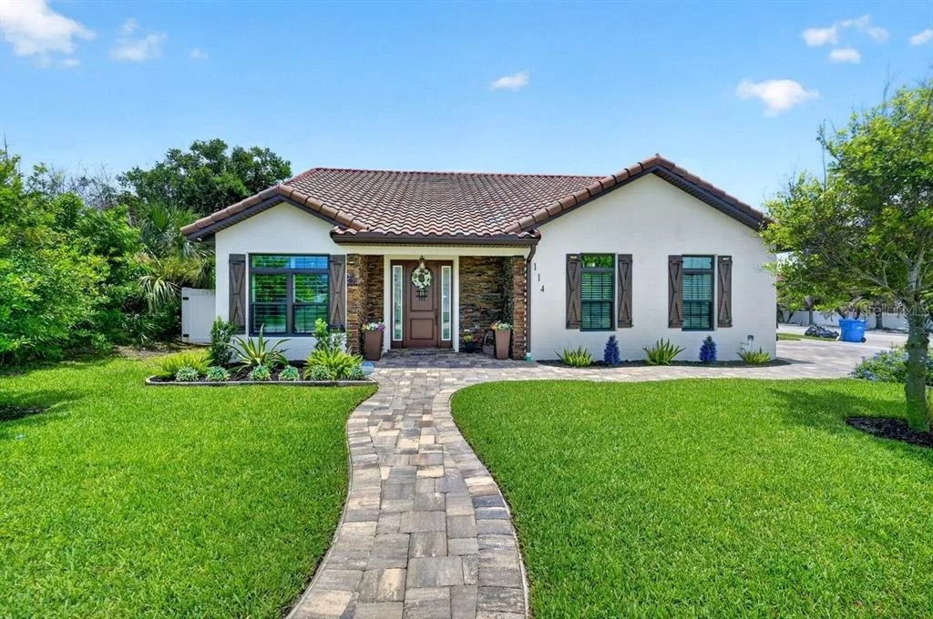 Photo of 114 COQUINA KEY DRIVE