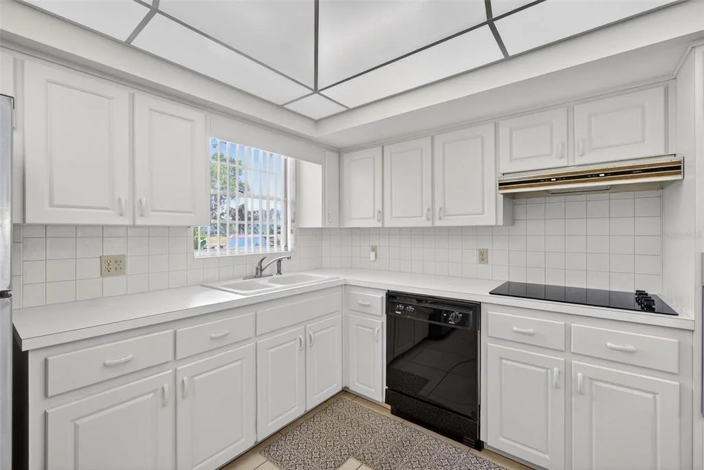 Photo of Unit 6 at 2440 WORLD PARKWAY BOULEVARD