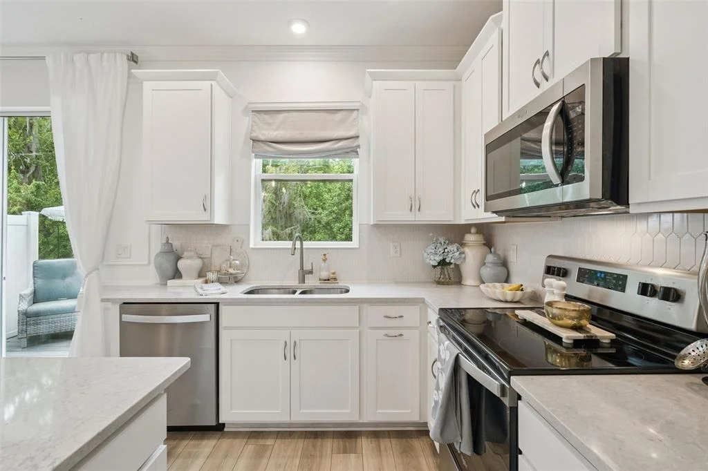 Photo of 896 SPRING PALMS LOOP