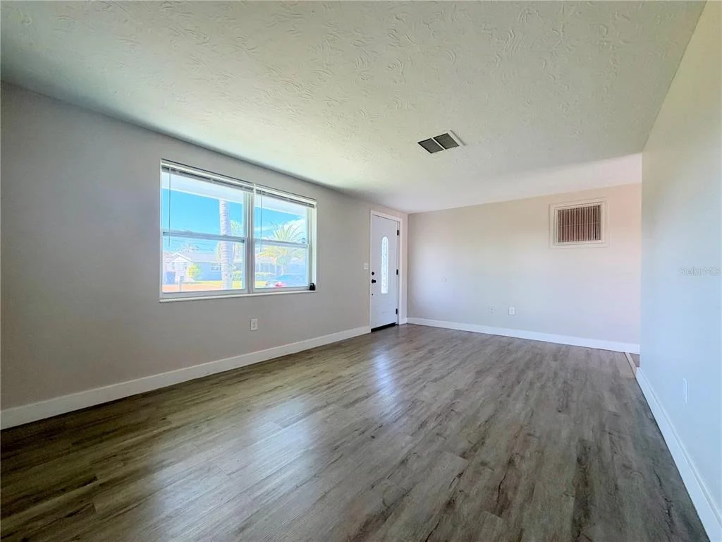 Photo of 3811 BEECHWOOD DRIVE