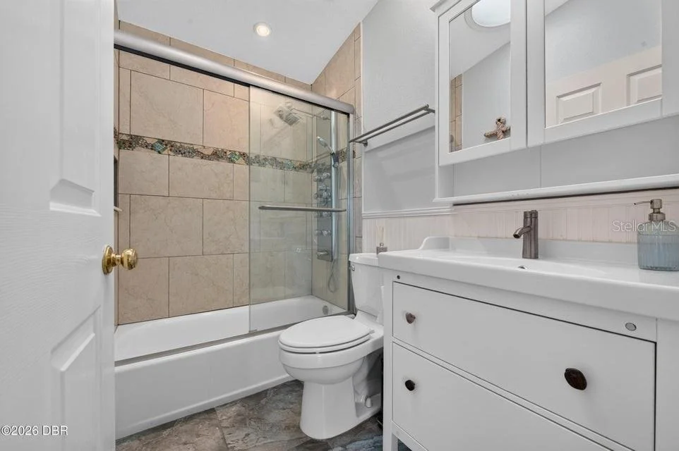 Photo of 124 AVALON DRIVE