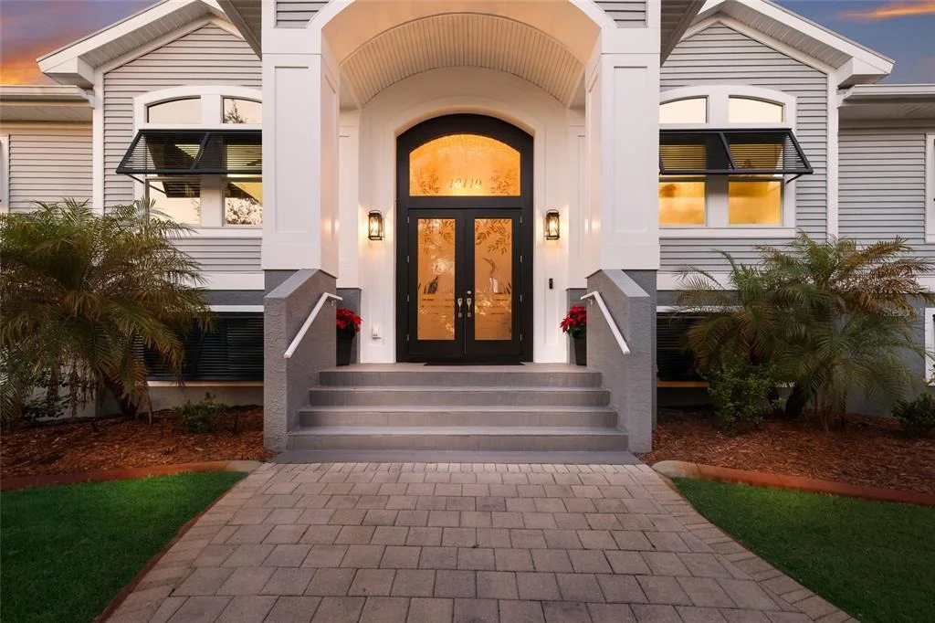 Photo of 10110 CREEKSIDE DRIVE