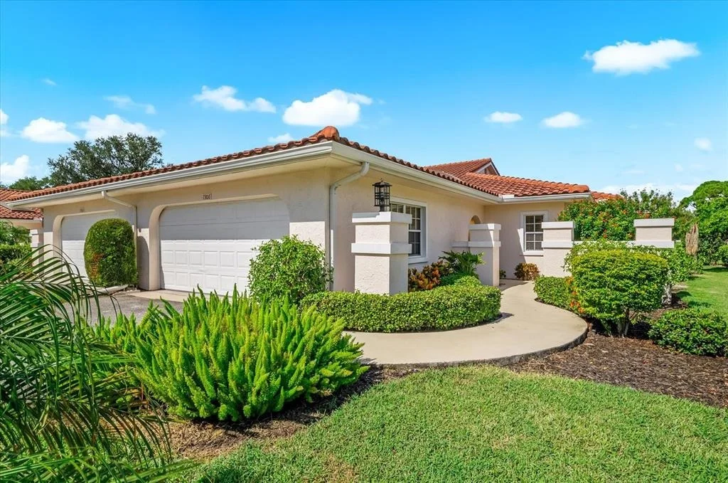 Photo of 7306 GOLF POINTE CIRCLE