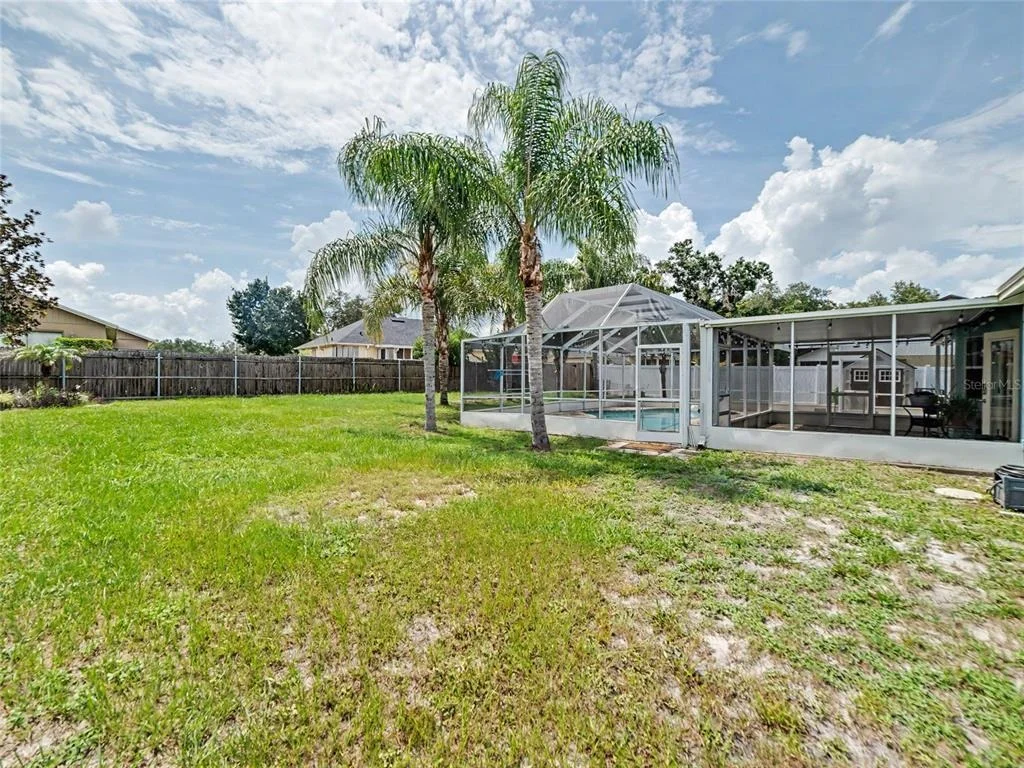 Photo of 23513 BELLAIRE LOOP