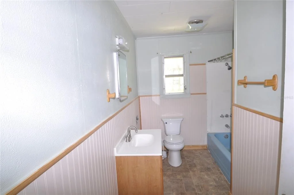 Photo of 18491 NE STATE ROAD 121