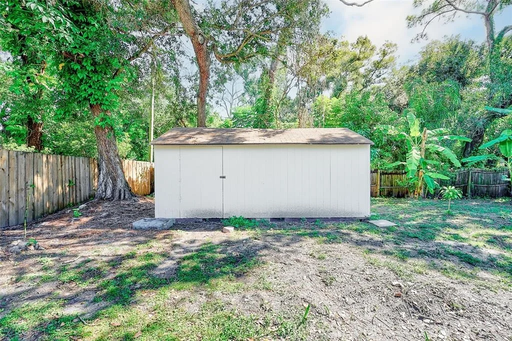 Photo of 1595 OAK LANE