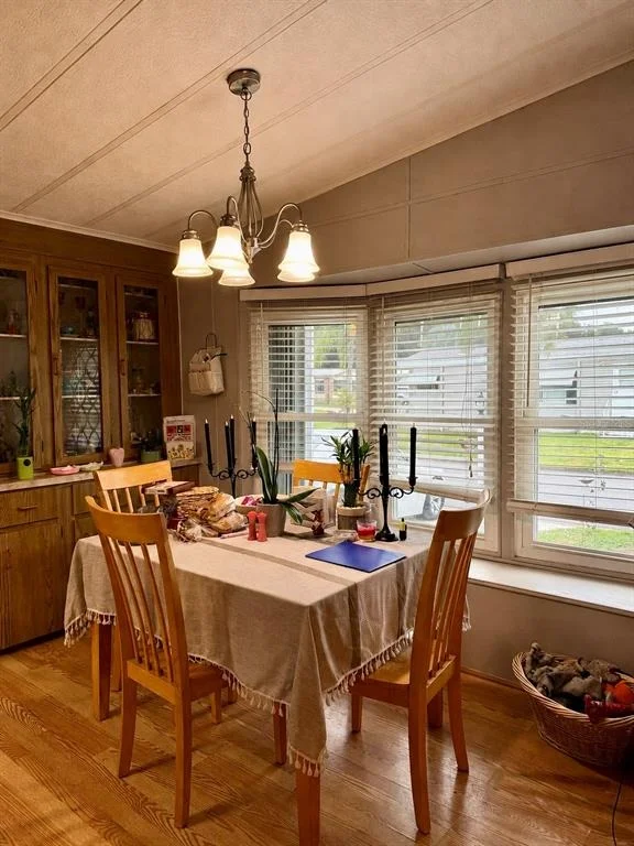 Photo of 475 PAPAYA CIRCLE