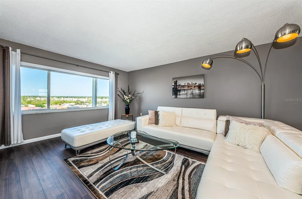 Photo of Unit 604 at 4725 COVE CIRCLE