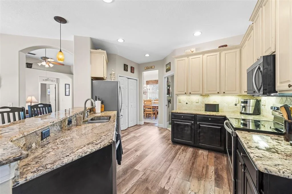Photo of 743 STONECREST DRIVE