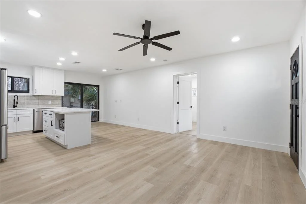 Photo of 595 PINE STREET