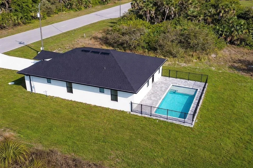 Photo of 336 SUNSET ROAD