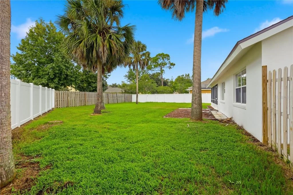 Photo of 7 PALM LEAF LANE