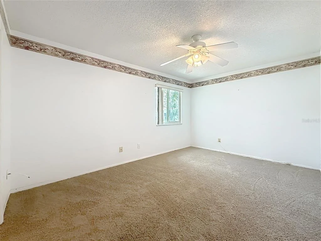 Photo of Unit B at 533 MIDWAY DRIVE