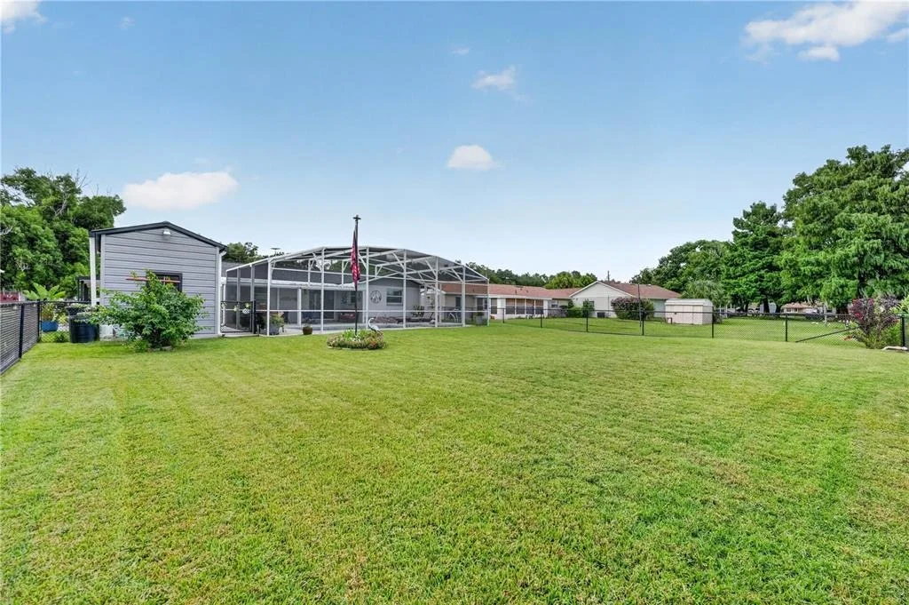 Photo of 28050 LOIS DRIVE