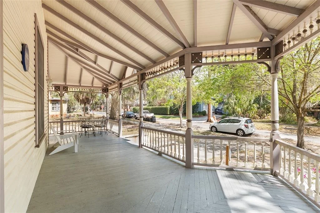 Photo of 306 NE 3RD STREET