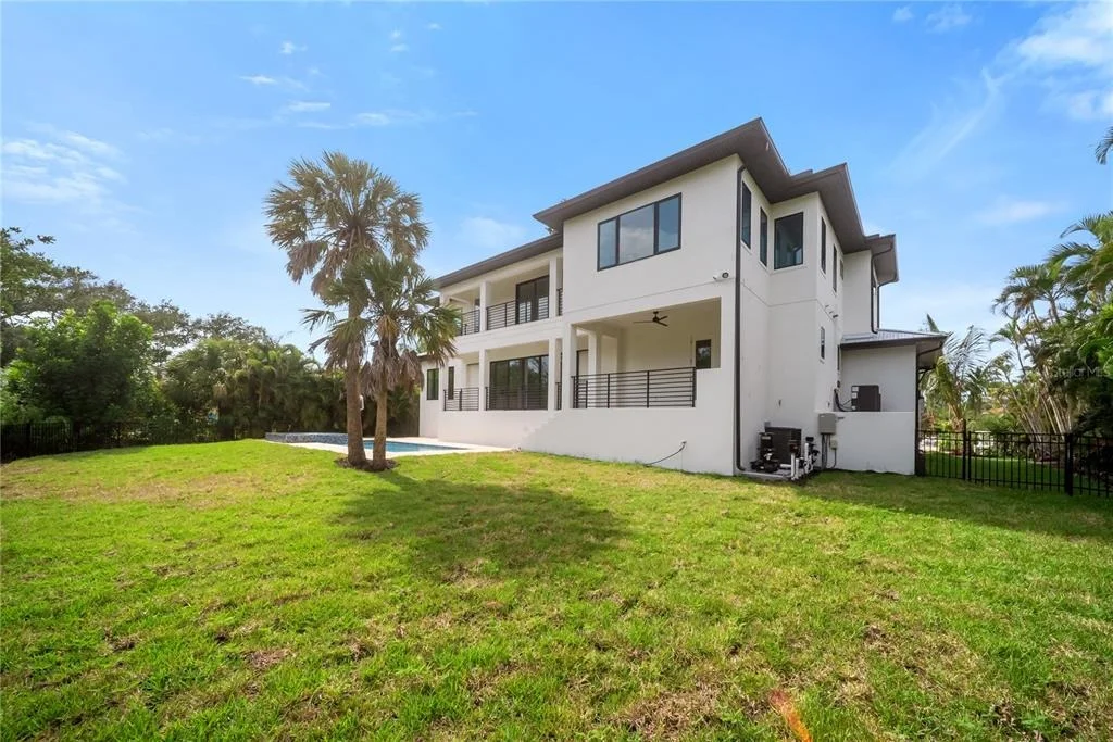 Photo of 626 BUTTONWOOD DRIVE