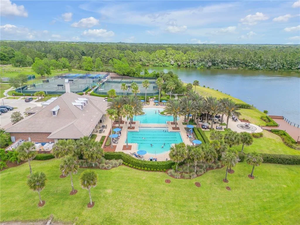 Photo of 844 PINEWOOD DRIVE