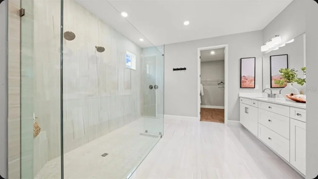 Photo of 5372 GUNWALE DRIVE