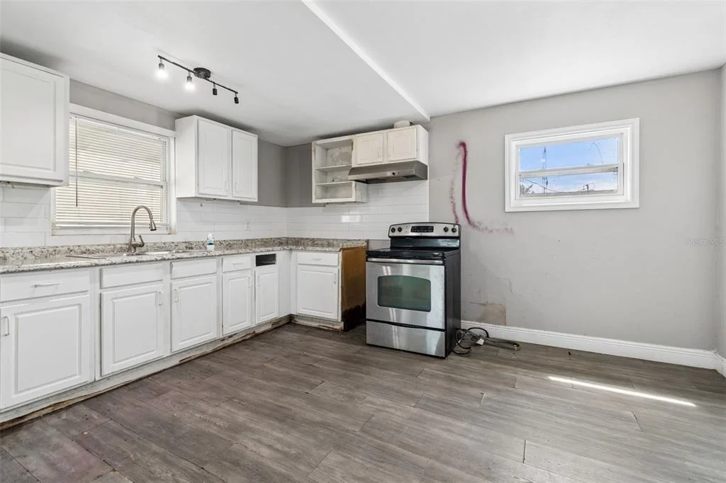 Photo of 1611 E SHELL POINT ROAD