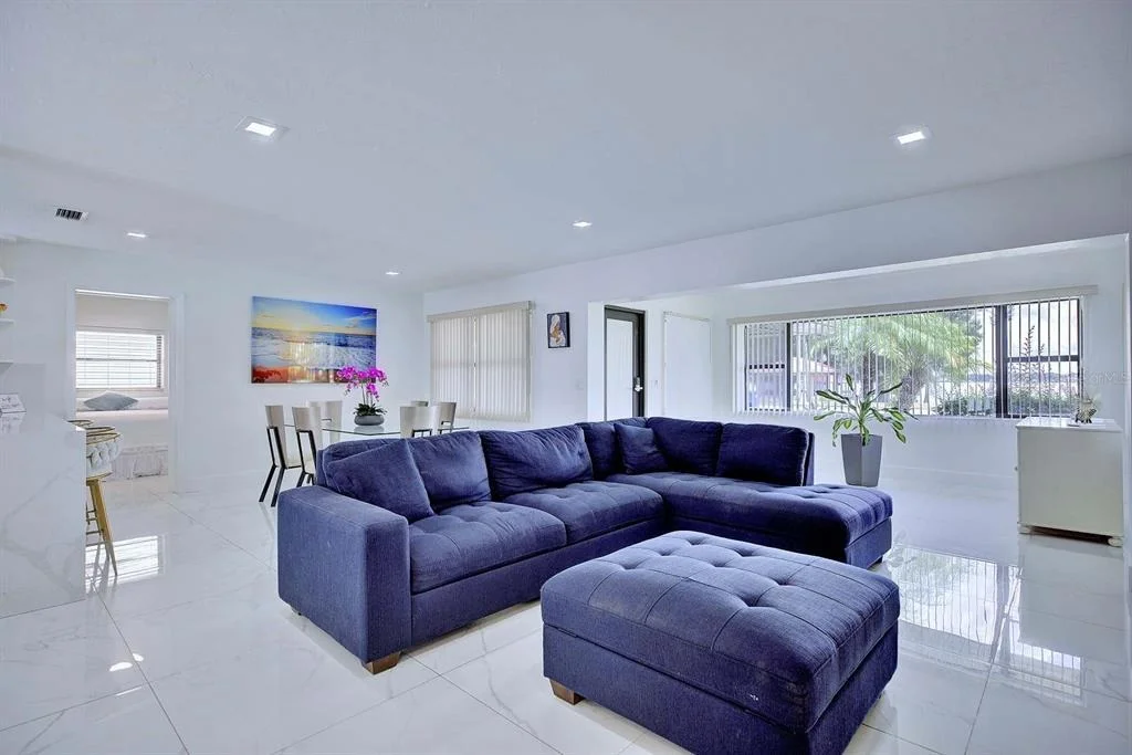 Photo of 4160 LAKEVIEW DRIVE