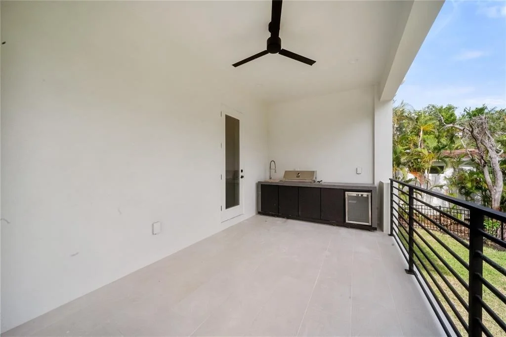 Photo of 626 BUTTONWOOD DRIVE