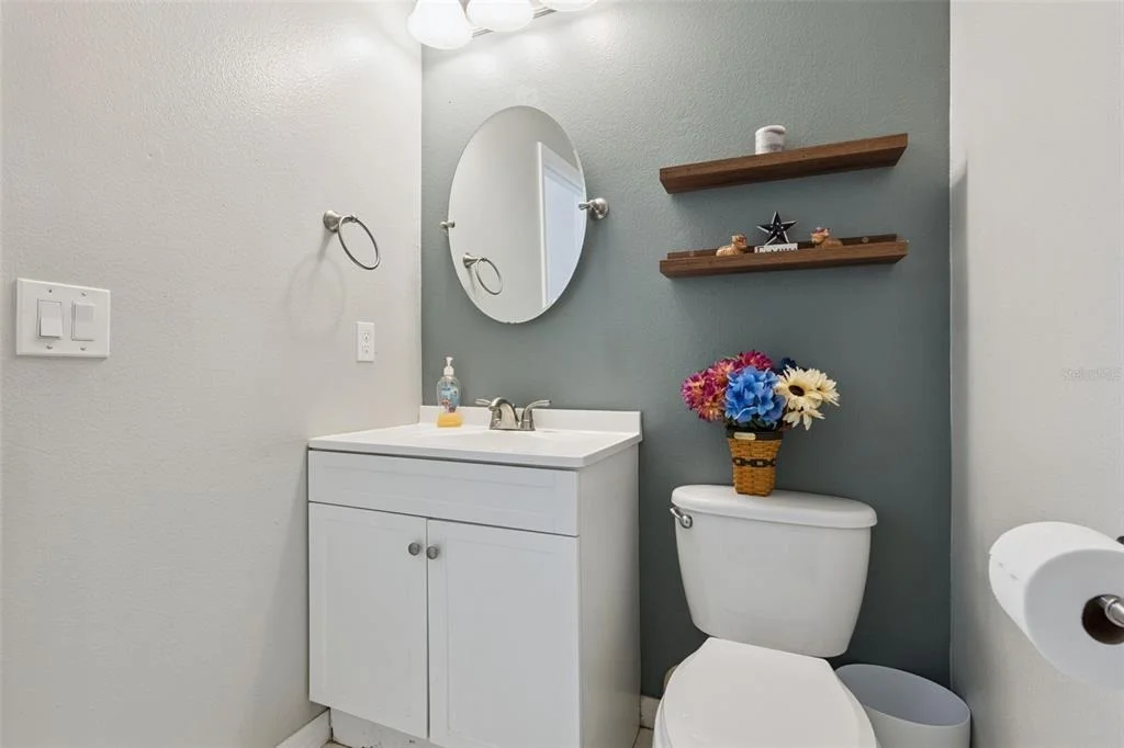 Photo of 1458 ROYAL CIRCLE