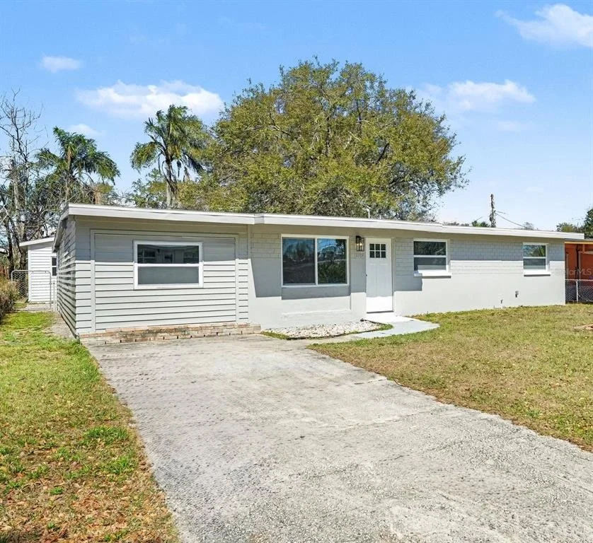Photo of 2162 BARCELONA DRIVE