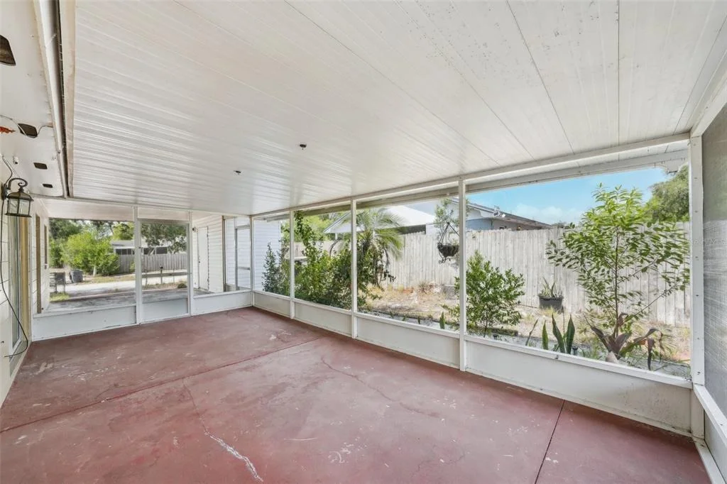 Photo of 503 HOLT CIRCLE