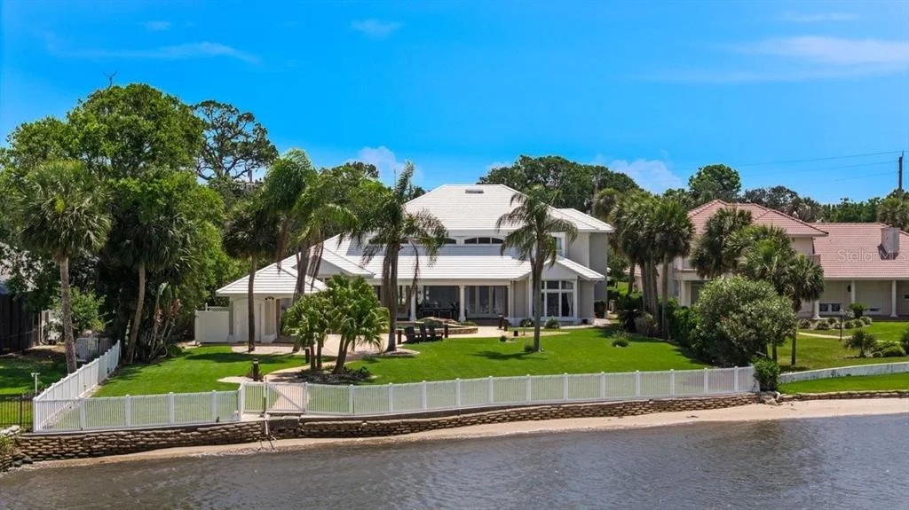 Photo of 626 RIVERSIDE DRIVE