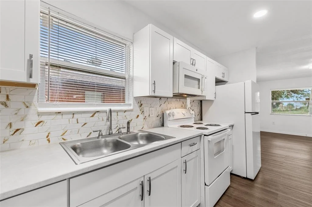 Photo of 825 BOOKER AVENUE