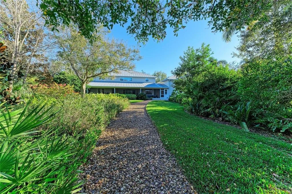 Photo of 39321 WASHINGTON LOOP ROAD
