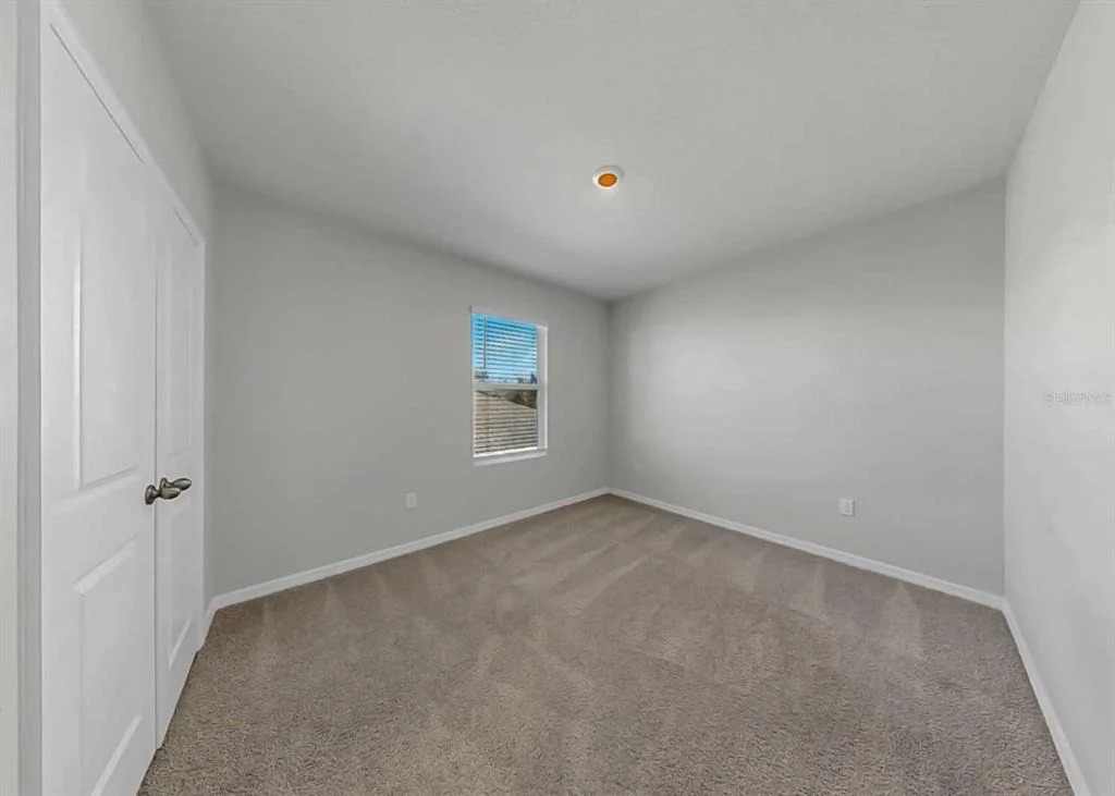 Photo of 16454 WOODSIDE GLEN