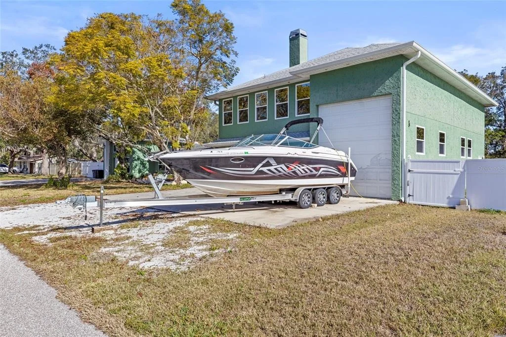 Photo of 5657 OCEANIC ROAD