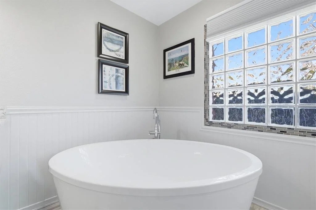 Photo of 716 WOODMONT DRIVE
