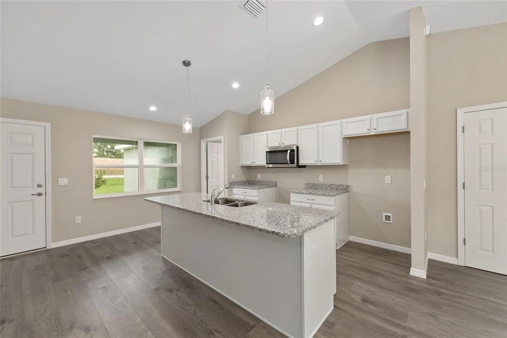 Photo of 3853 SW SOUNDVIEW DRIVE