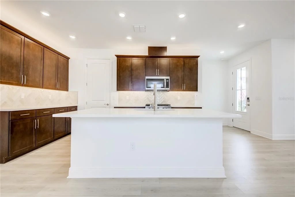 Photo of 200 EAGLESTON LANE