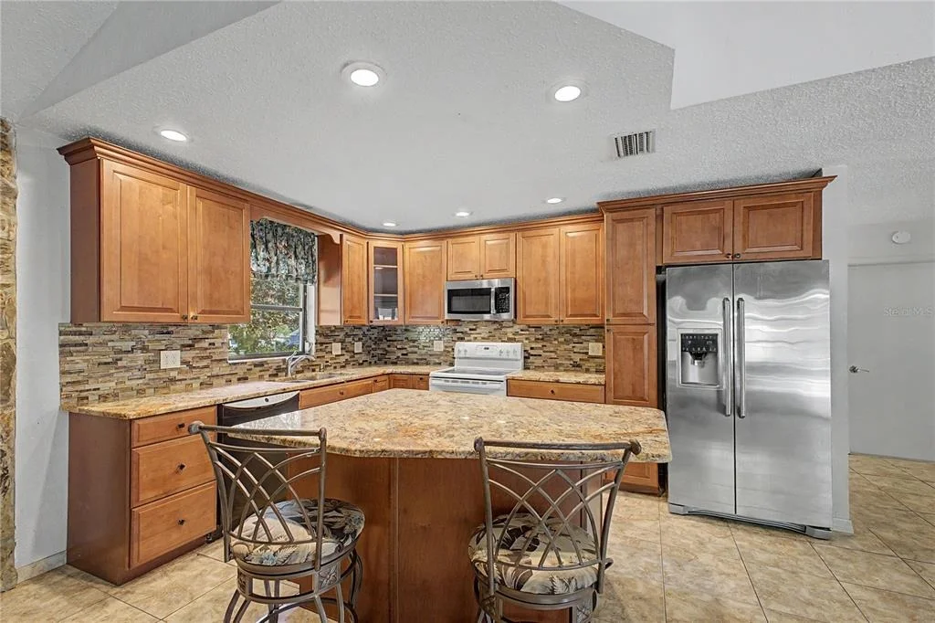 Photo of 1411 IVYDALE ROAD