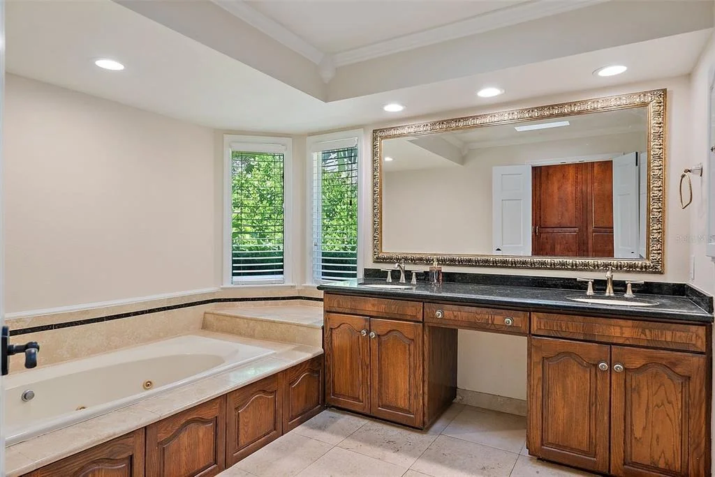 Photo of 2371 LANDINGS CIRCLE