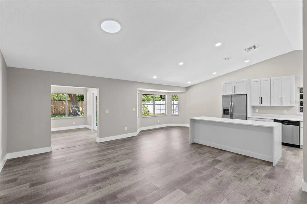 Photo of 910 WHISLER COURT
