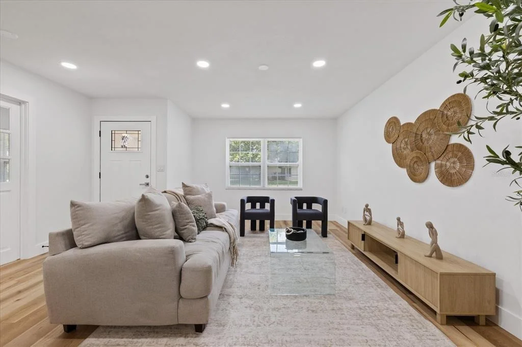Photo of 2928 FOREST CIRCLE